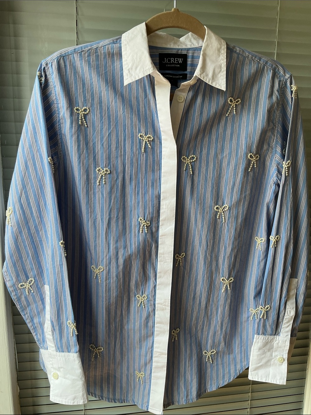 J.CREW Blue & White Striped Button-Down Shirt Contrast Collar w Tiny Pearl Bows